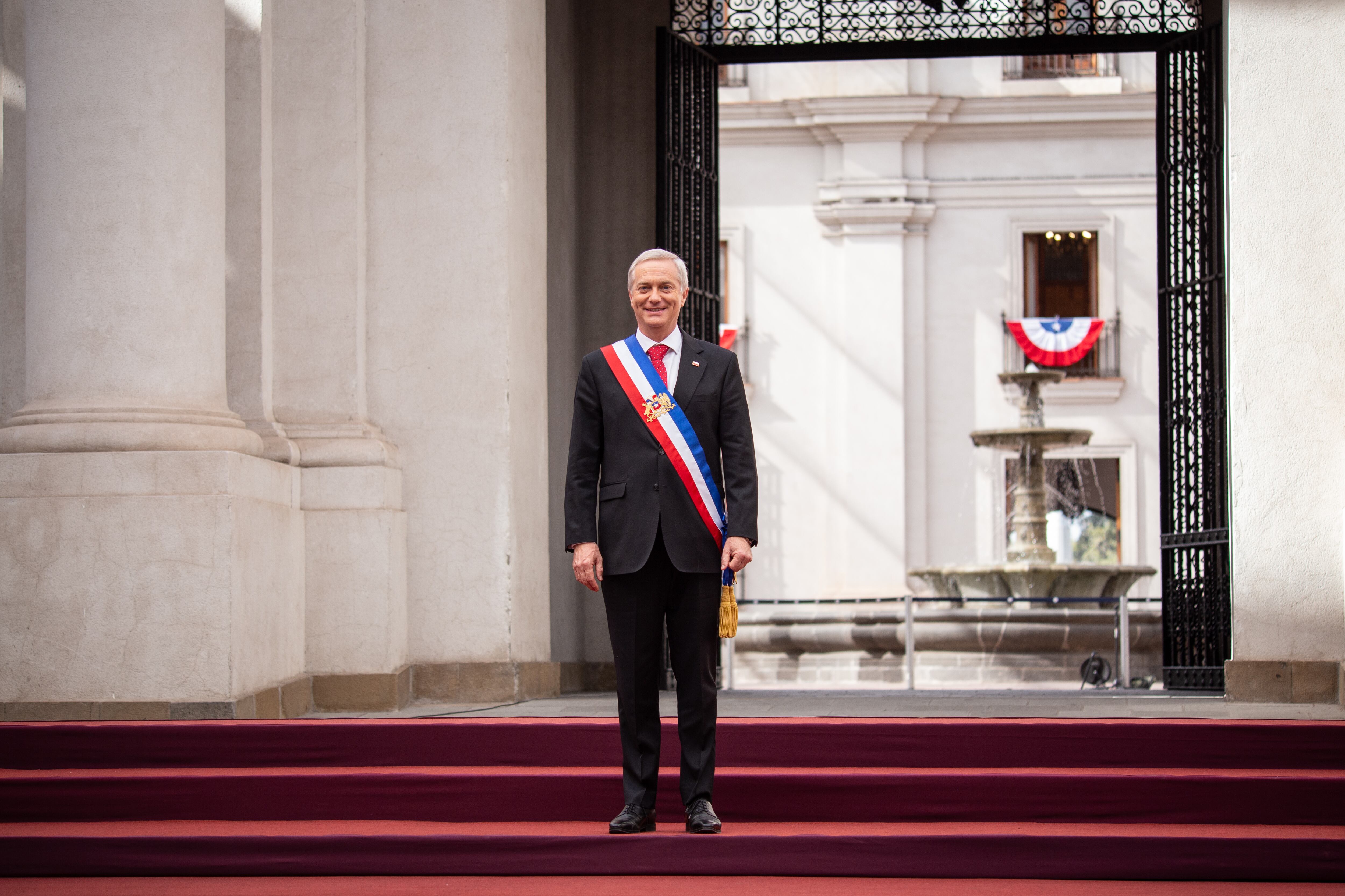 Kast instala su residencia en el ala de La Moneda donde Allende se quitó la vida hace 52 años