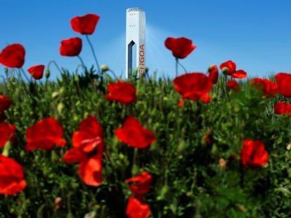 Torre de Abengoa en una planta solar.