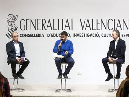 Guarinos, Marz&agrave; y P&eacute;rez-Pont en la presentaci&oacute;n.