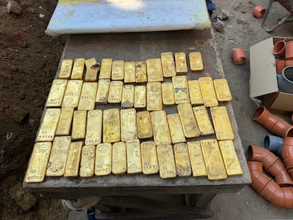 Photographs of the treasure shared on Facebook by the Dendermonde local police