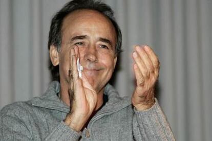 Joan Manel Serrat, ayer en Barcelona.