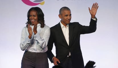 El expresidente de EEUU, Barack Obama, junto a su esposa Michelle, en una imagen de archivo.