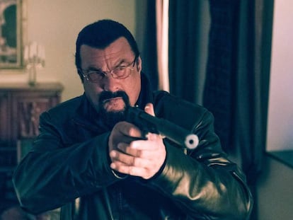 Steven Seagal, em ‘Contract to Kill’, de 2016.