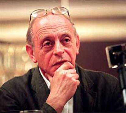 Antonio Tabucchi, durante la entrega del Premio Josep María Lladó en Barcelona.