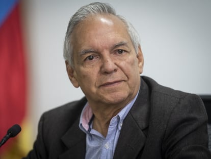 El ministro de Hacienda, Ricardo Bonilla, durante una conferencia de prensa, el pasado 5 de mayo, en Bogotá (Colombia).