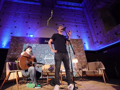 El músico y escritor Rayden durante su presentación en el festival Cosmopoética de Córdoba el pasado sábado 30.