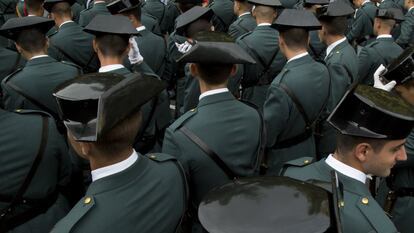 Agentes de la Guardia Civil preparados para participar en un desfile en noviembre de 2022.