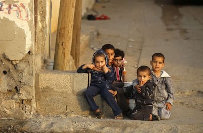 Ni&ntilde;os palestinos en el campo de refugiados de Shati, en Gaza. 