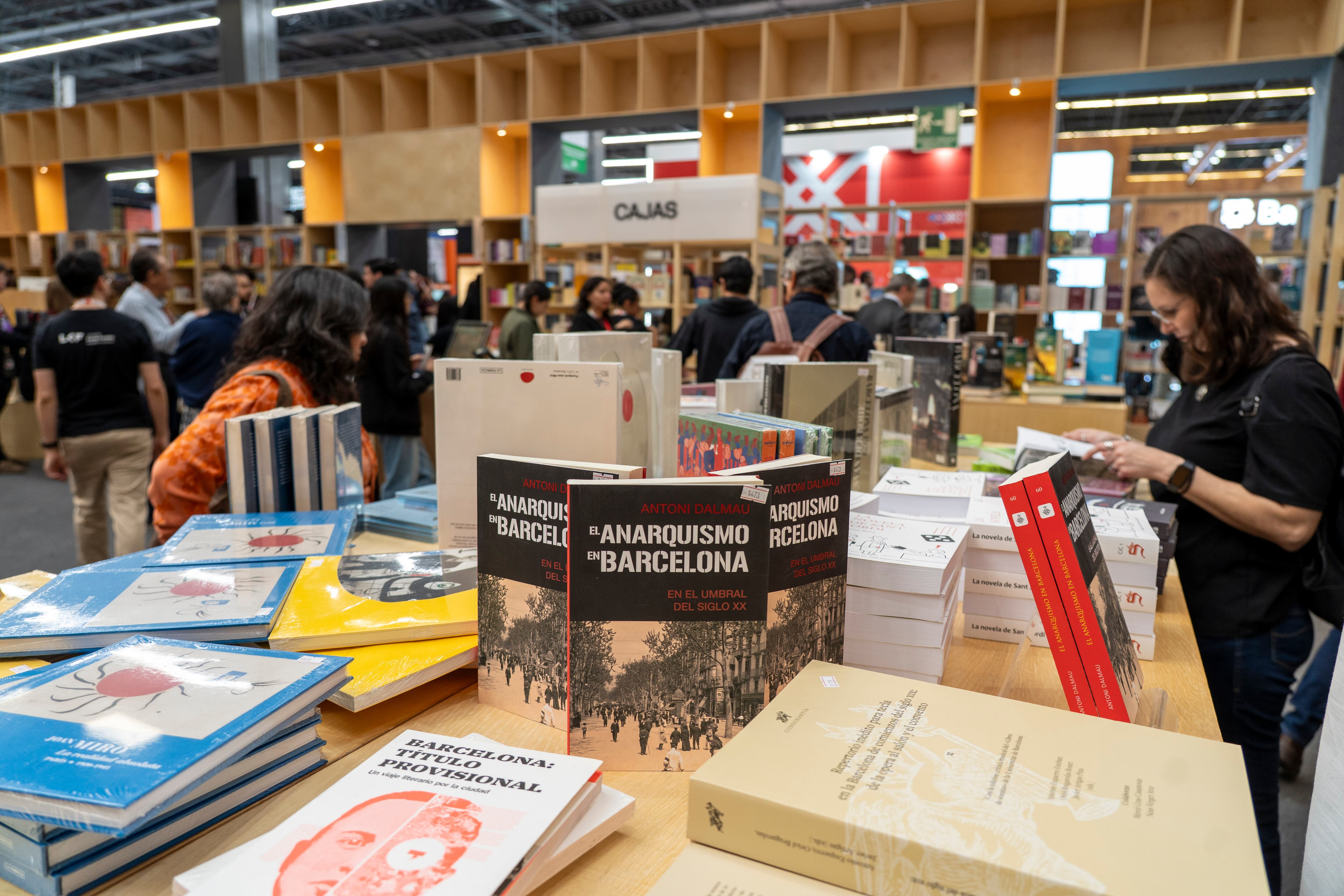 Pabellón de Barcelona en la FIL Guadalajara 2025.