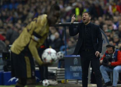 Simeone durante el partido.