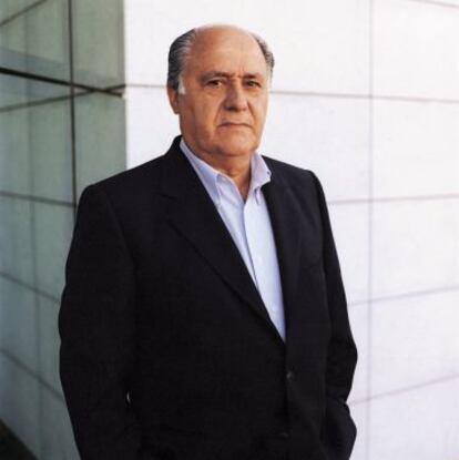Amancio Ortega en 1999 en la primera fotografía que distribuyó Inditex de su fundador