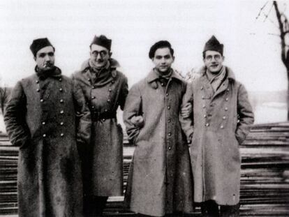 En la l&iacute;nea Maginot (1940): Vives (izquierda), Amat-Piniella, Planes y Cabrero Arnal. 