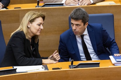 El president de la Generalitat, Carlos Mazón (d) y la vicepresidenta, Susana Camarero, el pasado viernes.