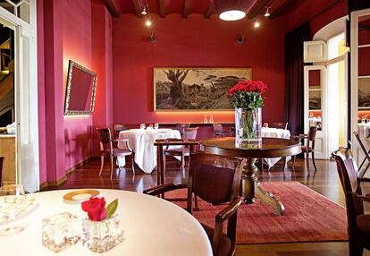 Interior del restaurante Sant Pau en Sant Pol de Mar.
