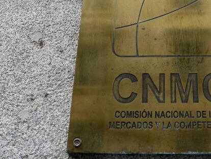 Cartel de la CNMC en su sede de Madrid.