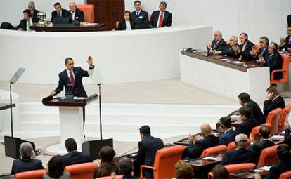 El presidente de EE UU, durante su discurso ante el Parlamento turco en Ankara.