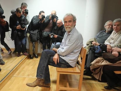 Willy Toledo, en el juzgado el día de la vista oral. En vídeo, declaraciones de Toledo antes de entrar en el juzgado el día de la vista oral. 