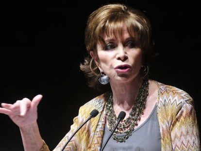 Isabel Allende, durante una conferencia en 2012. 