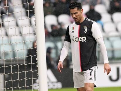 Cristiano, cabizbajo durante el partido entre la Juventus y el Sassuolo.