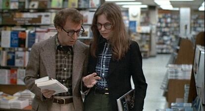 Apesar de tudo, Woody Allen e Diane Keaton em ‘Noivo Neurótico, Noiva Nervosa’ fizeram algo que Aron recomenda: conversar.
