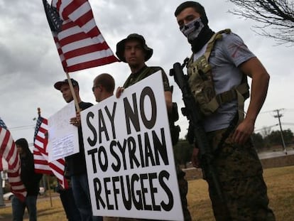 Protesta frente a una mezquita en Texas esta semana