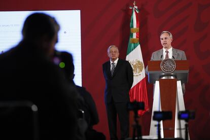 Hugo López-Gatell y Andrés Manuel López Obrador