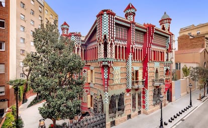 Exterior de la Casa Vicens de Gaudí en el barrio de Gràcia de Barcelona.