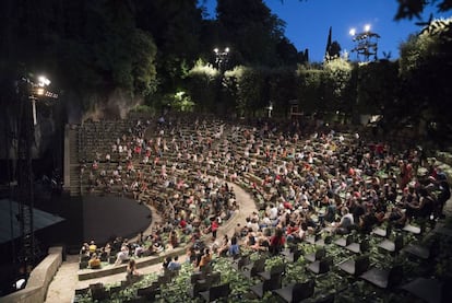 Un espectacle del Grec diumenge a la nit.