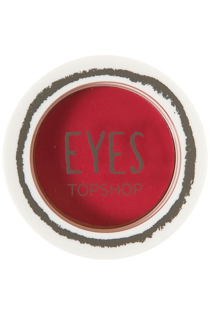 Sombra de rojos roja de TopShop Beauty. Precio: 8 euros aprox.