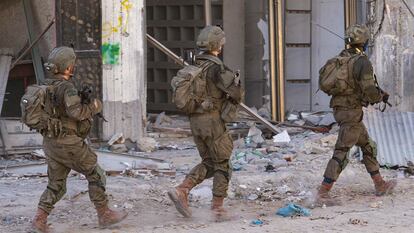Unos soldados israelíes, en una de las operaciones en Shejaiya.