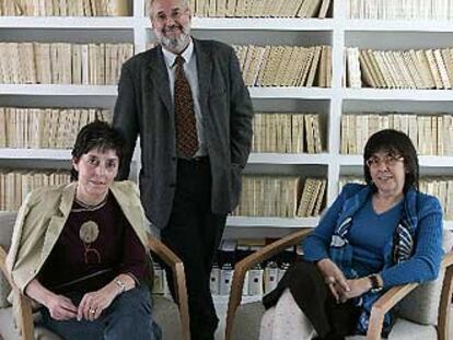De izquierda a derecha, Pilar García Mouton, Manuel Oliveira e Isabel Calonge.