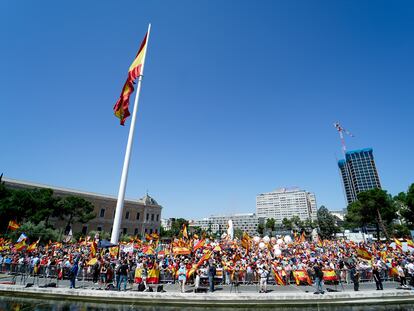 Manifestación en la plaza de Colón de Madrid, en Madrid, contra los indultos a los presos del ‘procés’, el 13 de junio.