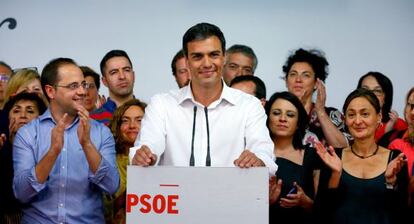 Pedro Sánchez, comparece para comentar los resultados electorales.