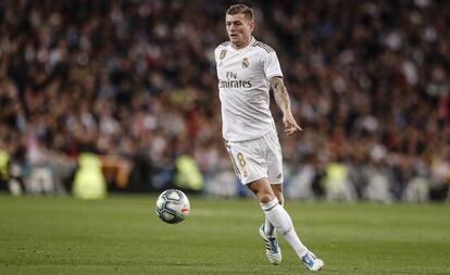 Kroos controla la pelota durante un partido del Madrid esta temporada.