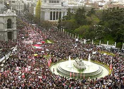 Imagen de la manifestación de Madrid, a su paso por la Cibeles.