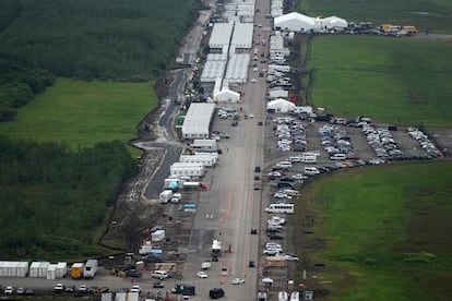 El nuevo centro de detención para migrantes Alligator Alcatraz, en los Everglades de Florida.