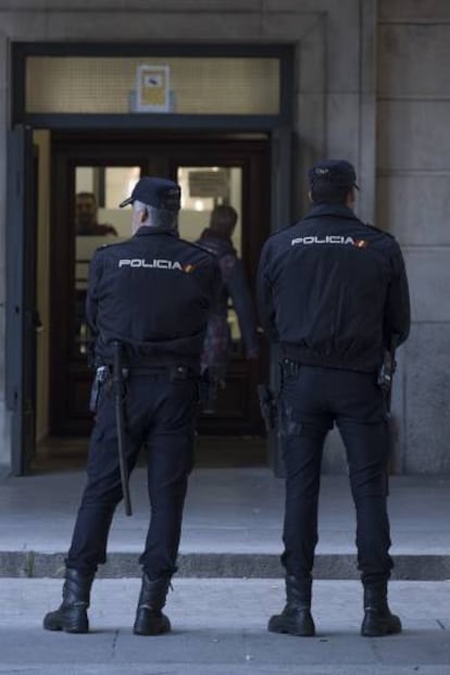 Agentes de Policía Nacional en una imagen de archivo.