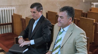 El expresidente del Govern balear Jaume Matas  junto al que fuera su director general de Deportes, Jos&eacute; Luis Ballester.