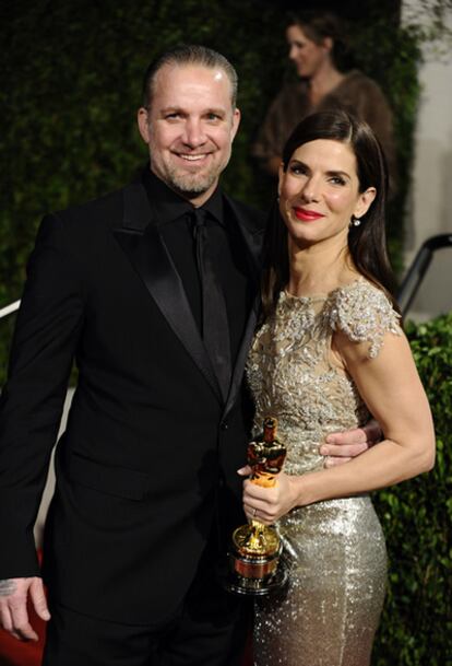 Sandra Bullock y su marido, el motero Jesse James, tras la ceremonia de los Oscar 2010