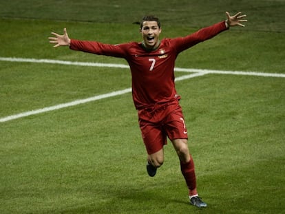 Cristiano Ronaldo celebra un gol con Portugal.