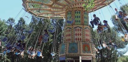 Sillas voladoras del Parque de Atracciones de Madrid.