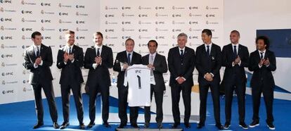 Bale, Ramos, Casillas, Florentino Pérez, Khadem Abdullah al-Qubaisi, Ancelotti, Cristiano, Pepe y Marcelo.