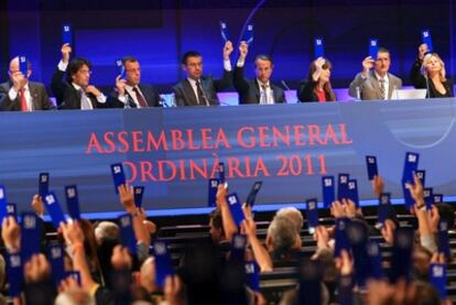 La Asamblea de Socios Compromisarios del Barcelona vota el patrocinio de Qatar Fundation.