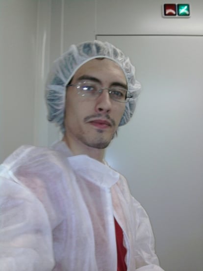 Héctor Toledo Porteros, en su trabajo en el laboratorio.