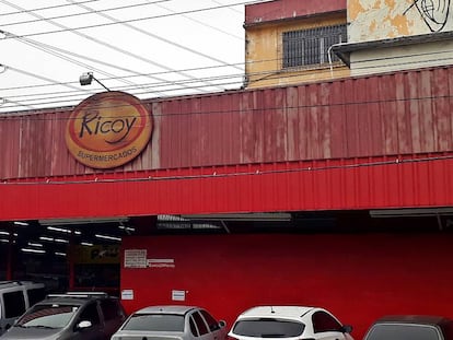 Fachada do supermercado Ricoy, na Vila Joaniza.