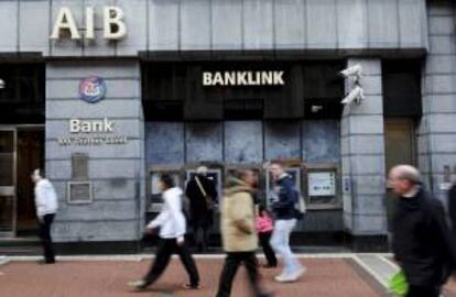 Una sucursal del banco Allied Irish Bank en Dublín (Irlanda). EFE/Archivo