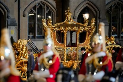 El Carruaje de Estado Dorado, durante los ensayos de la coronación celebrados el 3 de mayo en Londres.