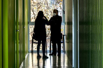 Las víctimas declaran desde una sala habilitada en la ludoteca municipal, a 600 metros del juzgado. El Ayuntamiento de Sueca la cedió temporalmente por problemas de espacio en la pandemia.