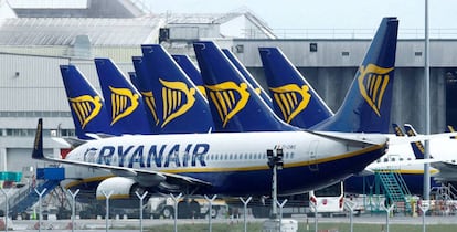 Aviones de Ryanair en el aeropuerto de Dublín.