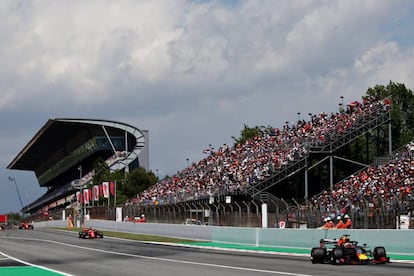 Max Verstappen de Red Bull durante la carrera en el circuito de Montmeló.